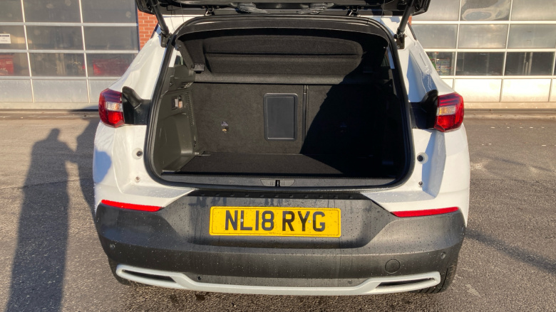 Vauxhall Grandland X 1.2 Turbo Sport Nav 5dr Petrol Hatchback